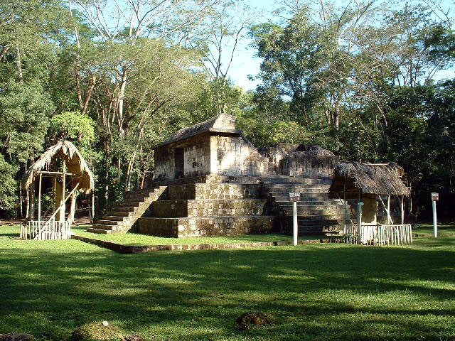 Ceibal Plaza -Lake Petexbatun sites - Aguateca - Ceibal - Dos Pilas - Punta de Chimino - Arroyo de Piedra  Photo Gallery - Maya Expeditions